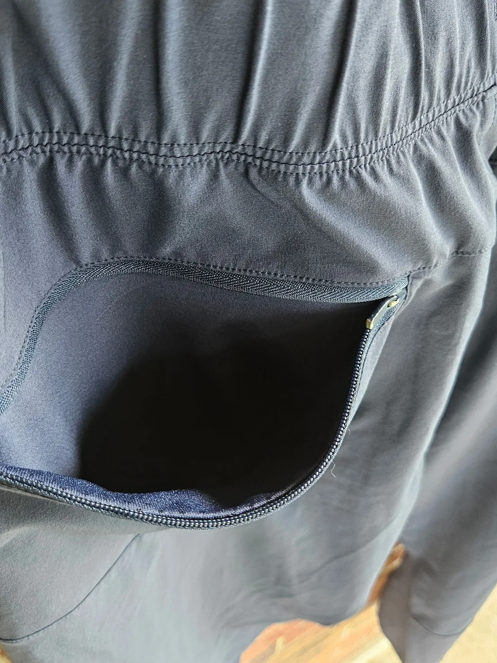 ALO Yoga Navy Performance Jogger Pants for Women